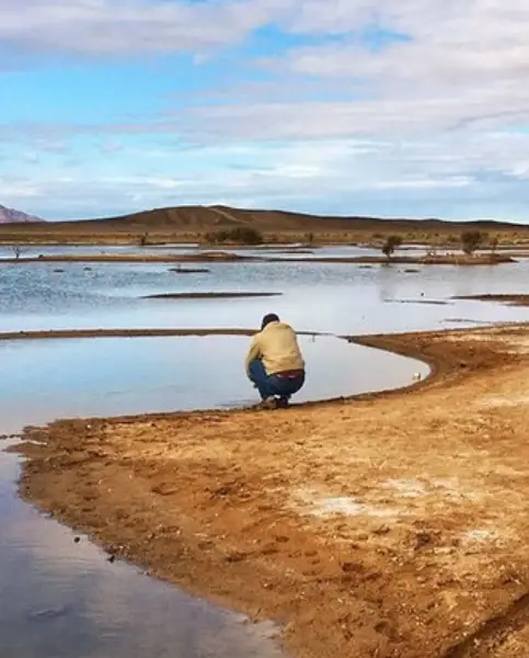 Visit the salt lake and the fossil and mineral quarries.